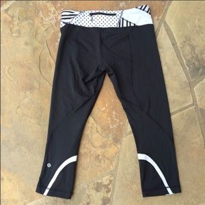 Lululemon cropped black & white polka dot leggings